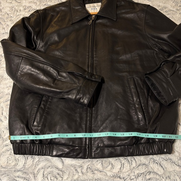 Covington Men's Classic Black Bomber Jacket - Picture 14 of 16